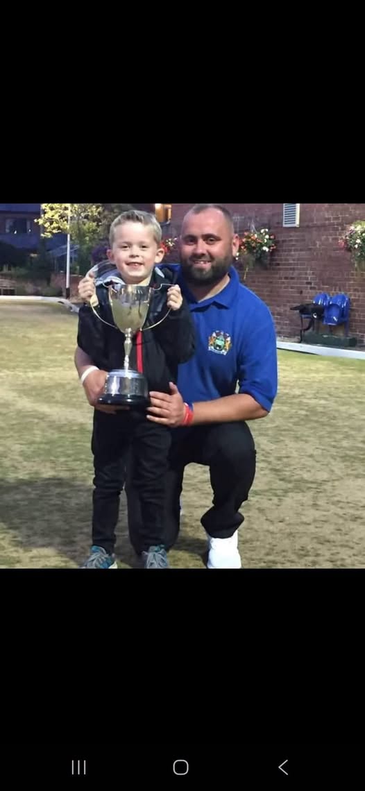 You are currently viewing Jimmy Harrop Obituary: Beloved Castle Bowler and Meadowbank Veteran Dies